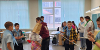 «Умные каникулы» организовали для учеников школы в Восточном - Regions.Ru