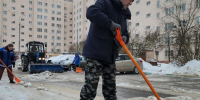 Снег в Истре убирают «вручную между машинами»: жителей просят вовремя убирать автомобили - Regions.Ru