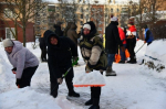 Истринские партийцы присоединились к подмосковному снежному субботнику