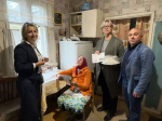 Жостовский поднос, открытка от Президента и тёплые слова — такой подарок ждёт юбиляров м.о. Истра